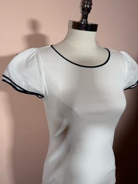 Lauren Ralph Lauren White Navy Ruffle sleeve ribbed sailor teeshirt Sz. Med.
